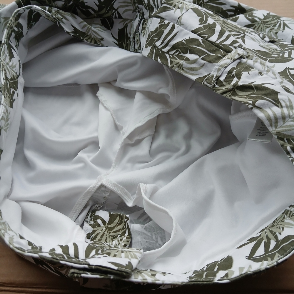 C.J. Banks Women's Size 16W Green Leaf Print Swim Skirt - Picture 4 of 7